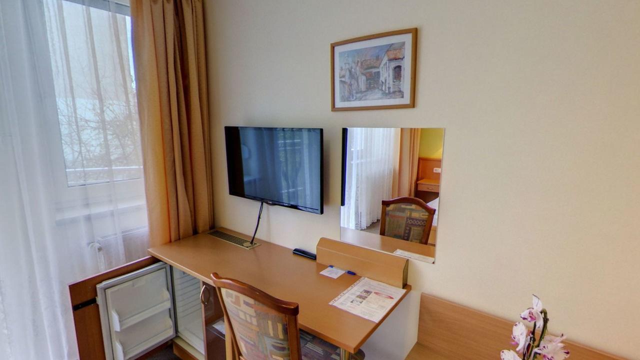 Bella Hotel Сегед Екстериор снимка