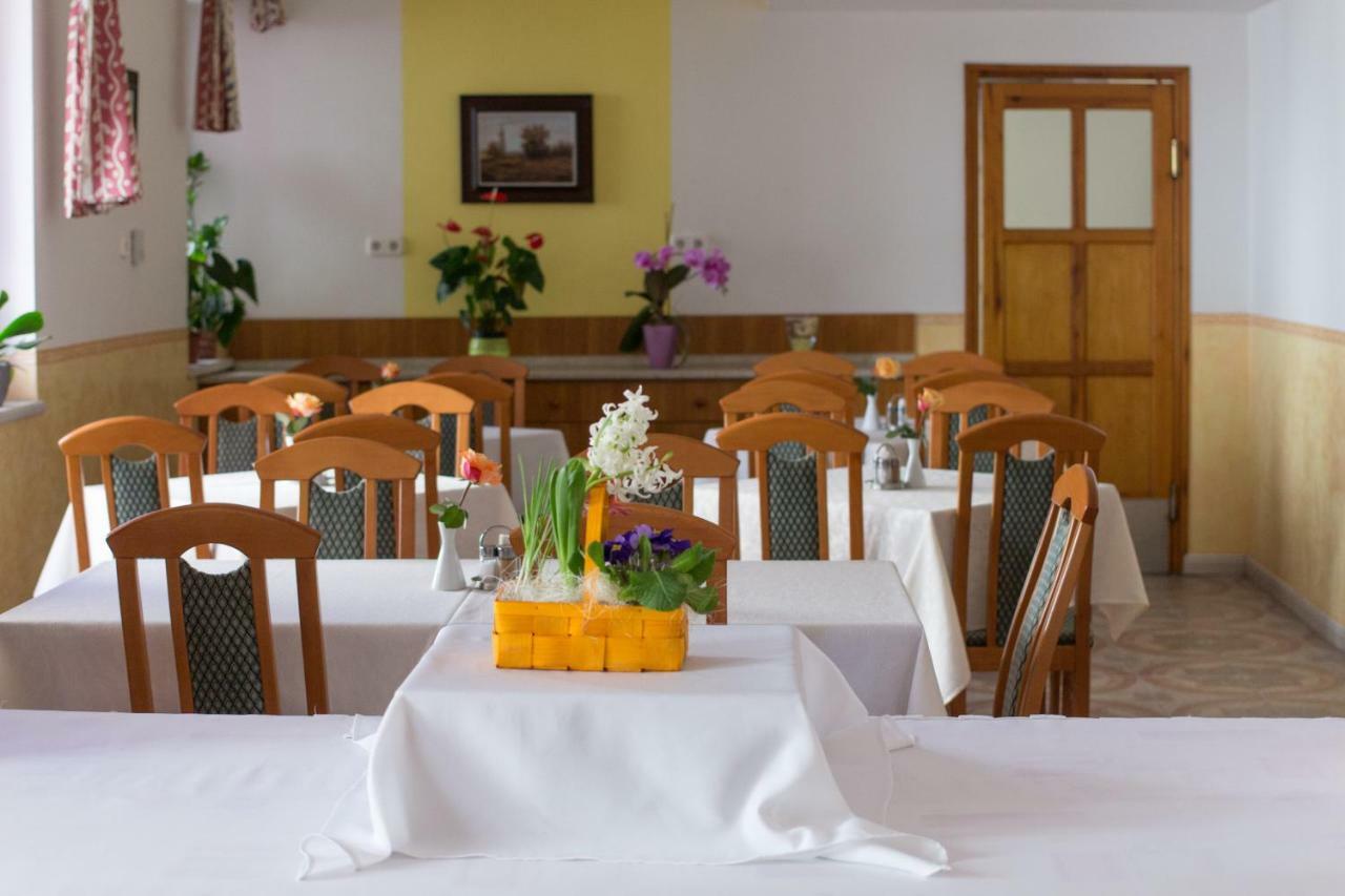 Bella Hotel Сегед Екстериор снимка